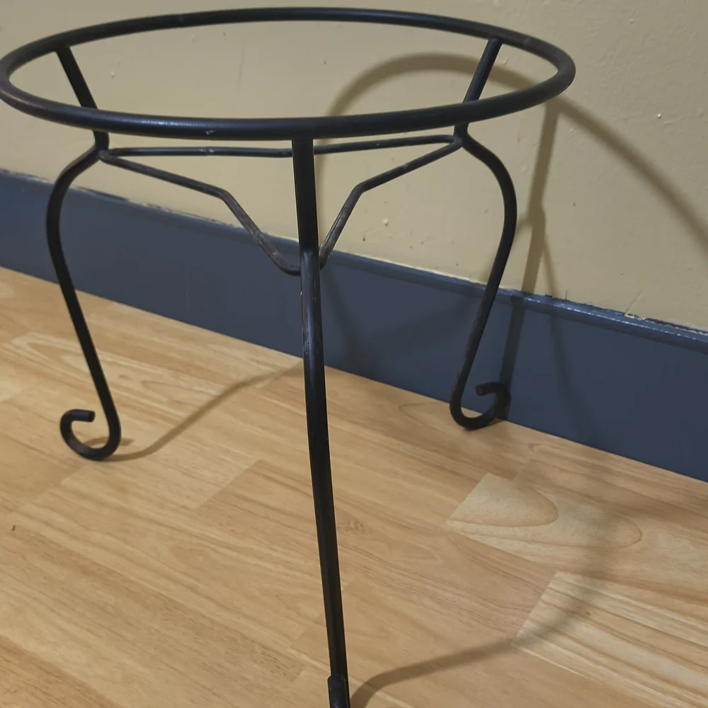 Black Metal Plant Stand - Picture 3 of 4